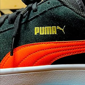 MENS BLACK SUEDE PUMAS